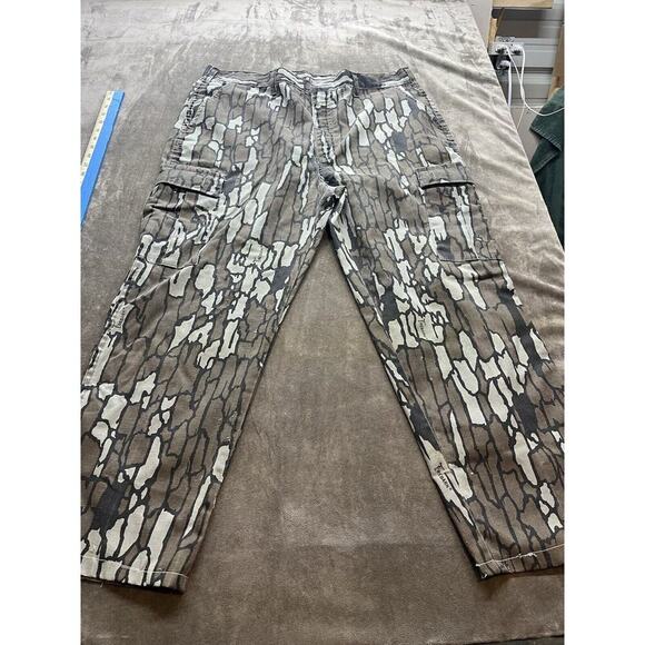 Vintage‎ 80's Walls Tree Bark Camo Cargo Pants Mens Hunting Made In USA 40 X27 - Picture 1 of 8